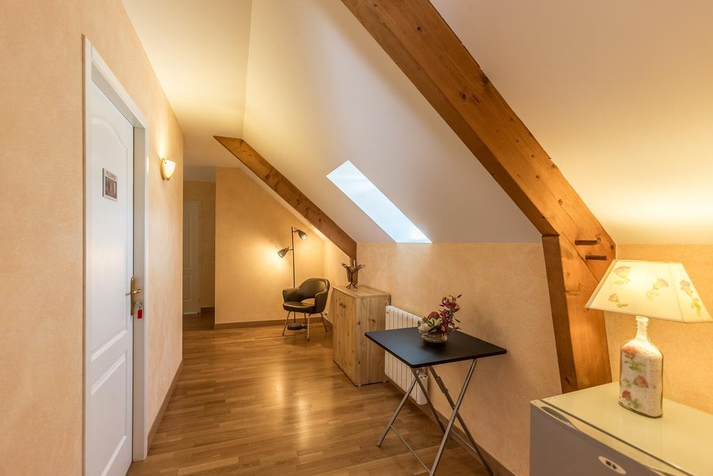 Maison d'hôtes Les Bruyères Gandelain Esterno foto
