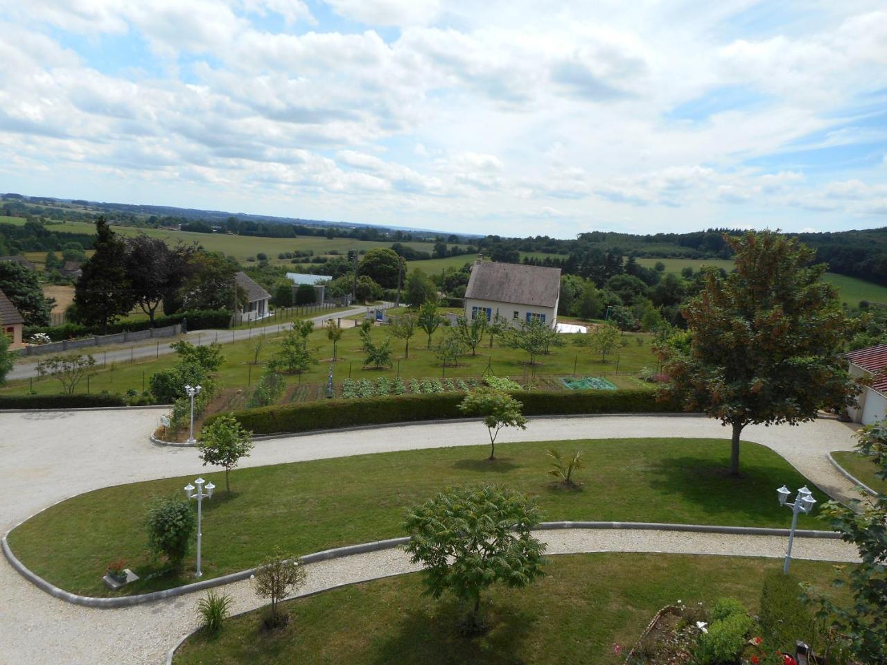 Maison d'hôtes Les Bruyères Gandelain Esterno foto